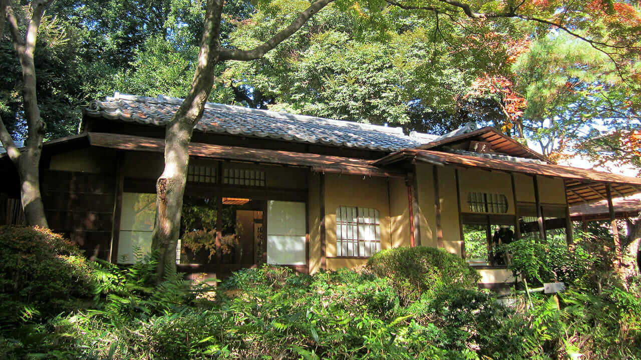 東京都庭園美術館の庭園と茶室